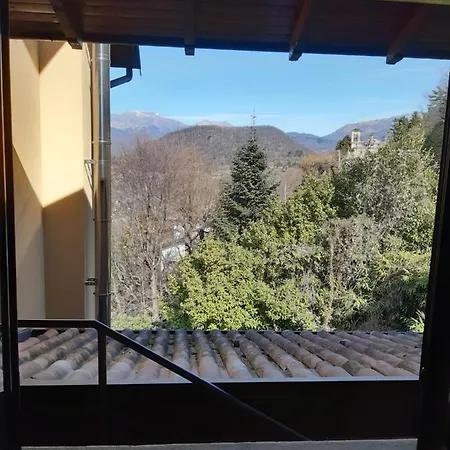 Battle Of Britain Hotel