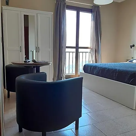Hotel Battle Of Britain Ameno