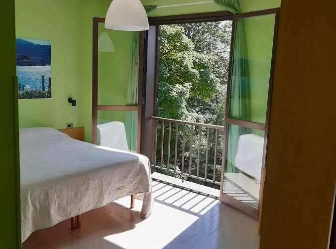 Battle Of Britain Hotel